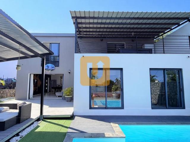 MAISON F5 AU COEUR DE LA PLAINE ST PAUL