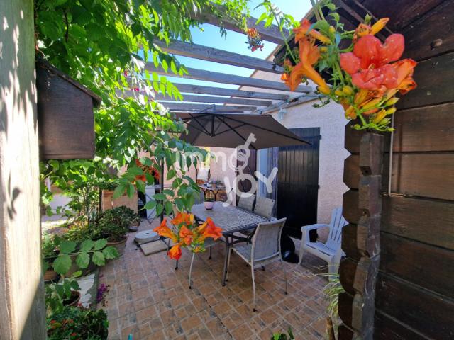 MAISON F5 + STUDIO INDEPENDANT de 145 M2 au TOTAL LEZIGNAN
