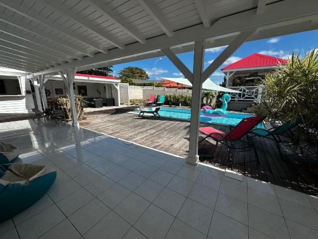 Maison F6 avec piscine