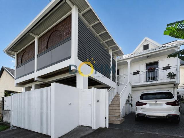 Maison F6 + dépendance