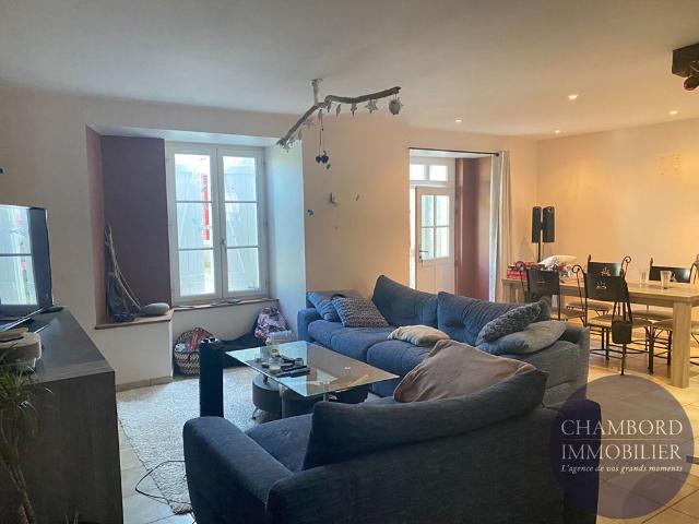 Maison FOUGERES SUR BIEVRE 5 pièces 128 m2