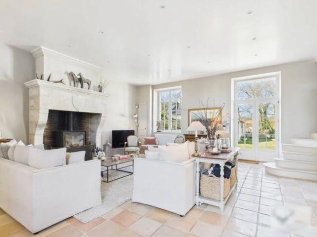 Maison Fontaine Chaalis 6 pièce s 150 m2