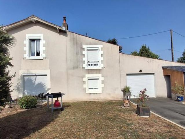 Maison Fontenay Le Comte 5 pièce s 153.95 m2