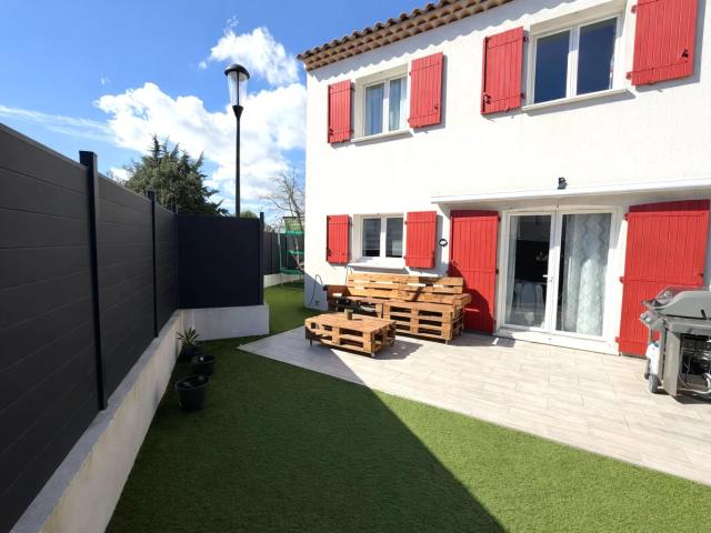 Maison Forcalqueiret 4 pièces 90 m2 située a deux pas du centre