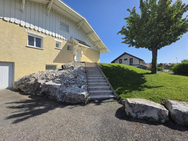 Maison familiale meublée de standing