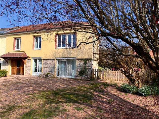 Maison familiale mitoyenne 7 pièces