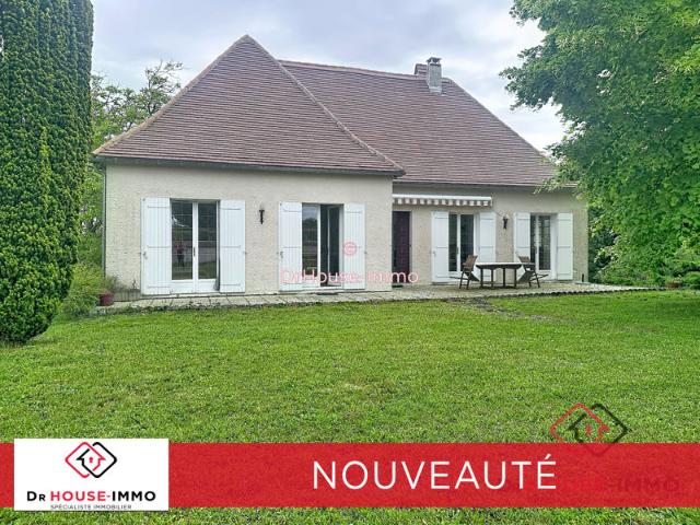Maison familiale au calme avec grand terrain et sous sol complet