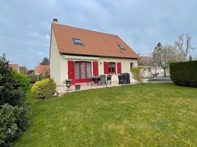 Maison familiale au calme avec sous sol complet
