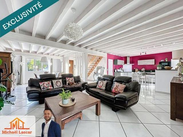 Maison familiale au calme avec piscine
