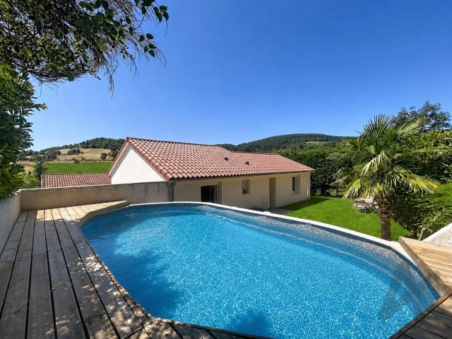 Maison familiale au calme belle parcelle de terrain
