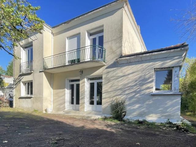 Maison familiale au coeur de BLANZAC