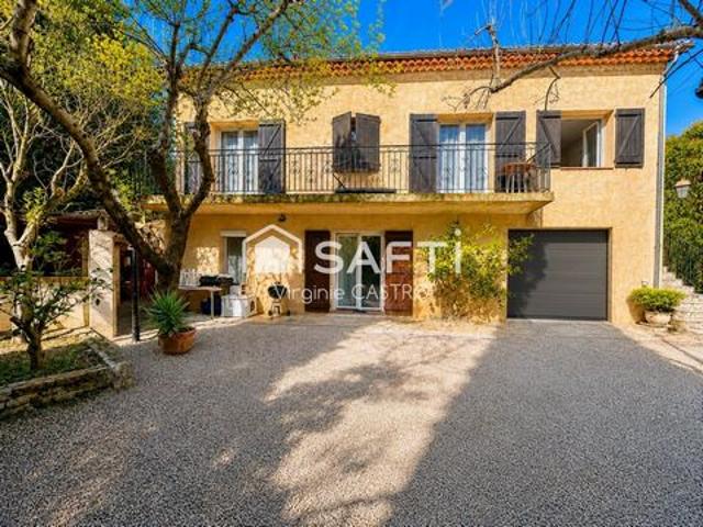 MAISON FAMILIALE AU COEUR DE LA PROVENCE 7 PIECES avec GARAGE