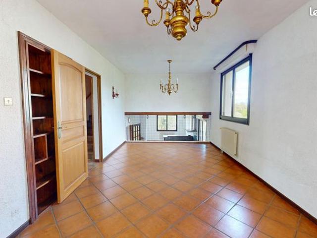 Maison familiale avec 3 chambres – Étang des Forges, Belfort