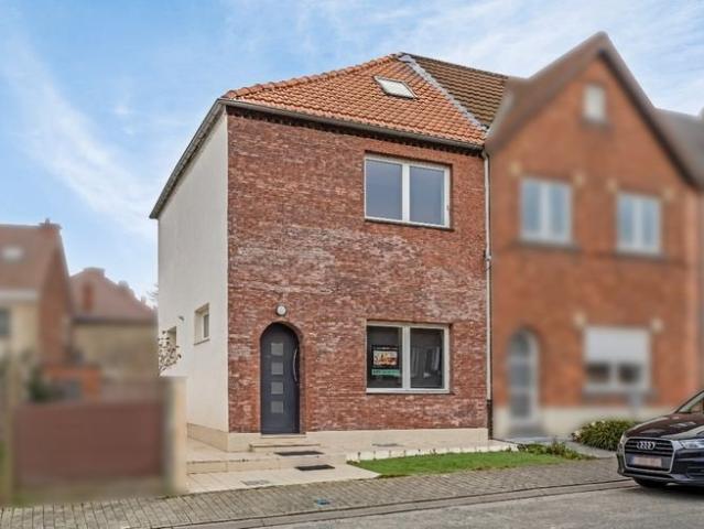 Maison familiale avec 4 chambres à coucher à Halle