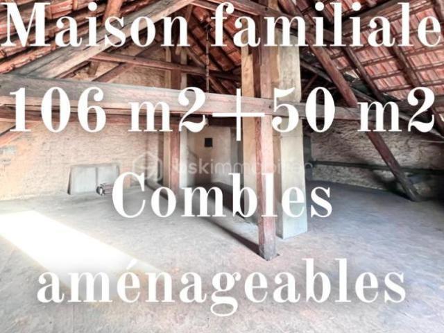 Maison familiale avec garage et combles aménageables – Rémelfing