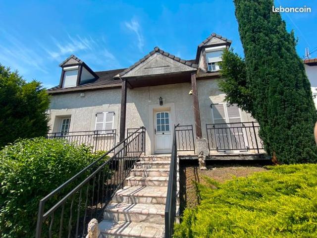 Maison familiale avec garage et jardin – 172m² – TREMBLAY EN FRANCE