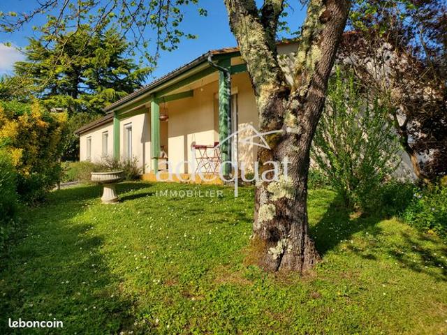 Maison familiale avec grands volumes – proche commodités et bus à pied