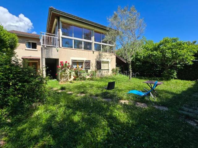 Maison familiale avec fort potentiel – 260 m² environ – Claix / Allée du Ruisseau