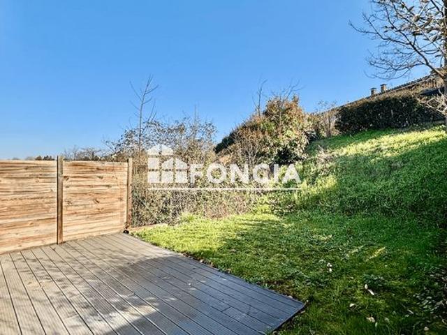 Maison familiale avec jardin et garage