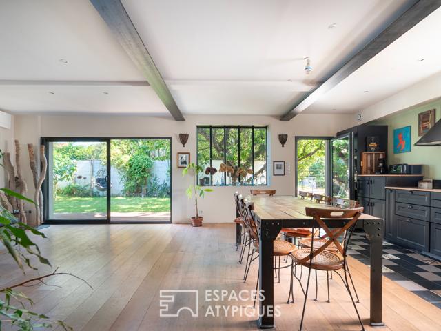 Maison familiale avec jardin et plan d'eau privé