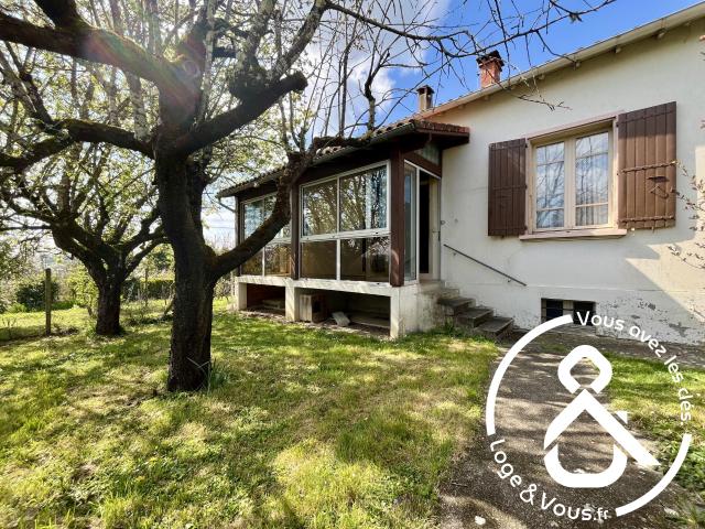 Maison familiale avec jardin et sous sol complet