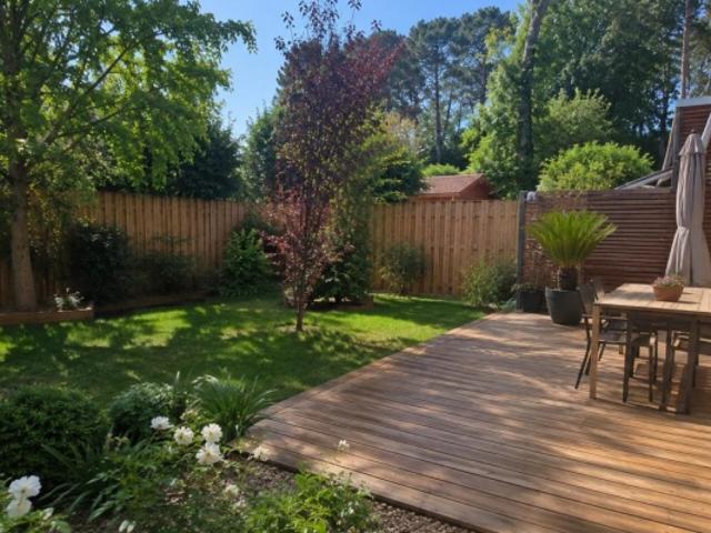 Maison familiale avec JARDIN + GARAGE Lacanau Ville