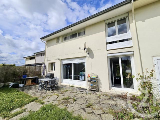 Maison familiale avec jardin La Talaudière Située dans un.