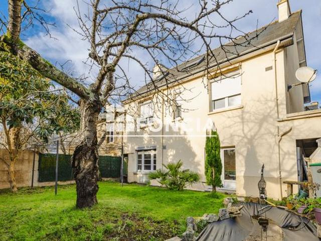 Maison familiale avec jardin plein sud et potentiel locatif – rennes saint yves