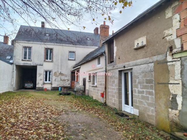 Maison familiale avec nombreuses dépendances et grand jardin