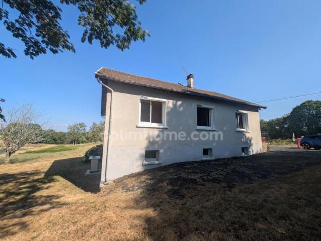 Maison familiale avec sous sol complet sur 3 264 m² de terrain – Savignac Lédrier Dordogne – Périgord Vert