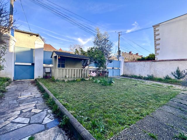 Maison familiale avec sous sol total, garage et jardin