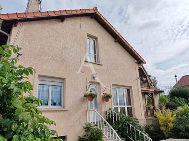 Maison familiale 3 chambres avec sous sol total dans le secteur recherché des Coudreaux