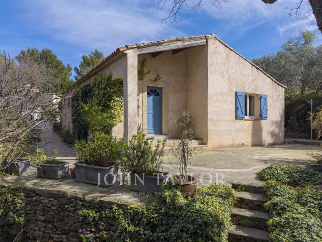 Maison familiale avec studio indépendant– Le Beausset 135m² Le Beausset