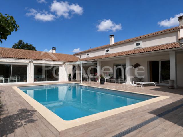 Maison familiale avec piscine