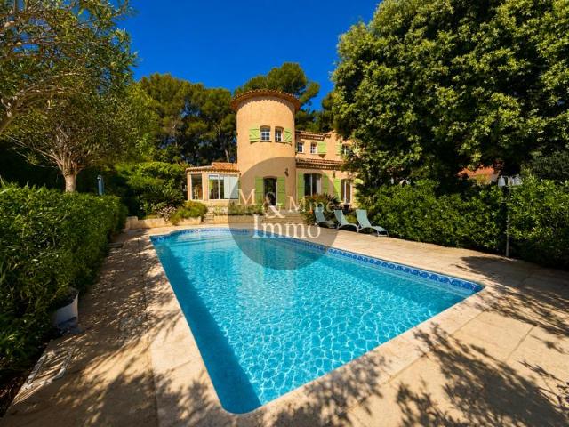 Maison familiale avec piscine 170 m2 Sanary sur Mer