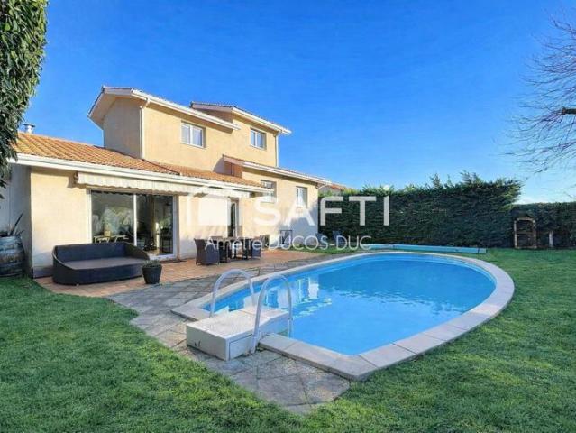 Maison familiale avec piscine 3 chambres + espace évolutif