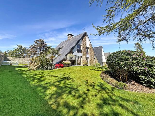 EXCLUSIVITÉ Maison familiale avec piscine chauffée à Saint Malo