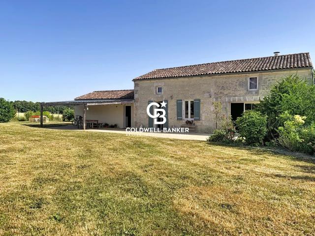 Maison familiale avec piscine – Chermignac 203m² Chermignac