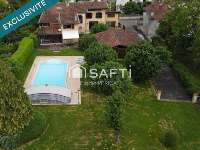 Maison familiale 185 m² + 60 m² dépendances avec piscine et garage