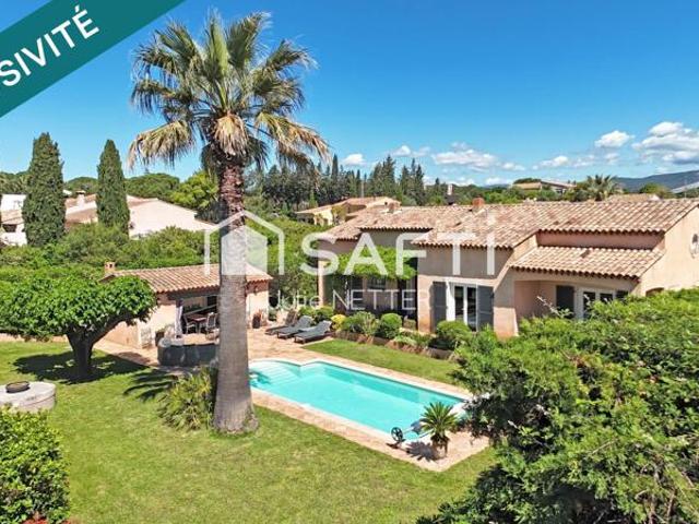 Maison familiale avec piscine et garage