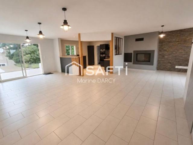 Maison familiale avec piscine et sous sol XXL à Saïx !