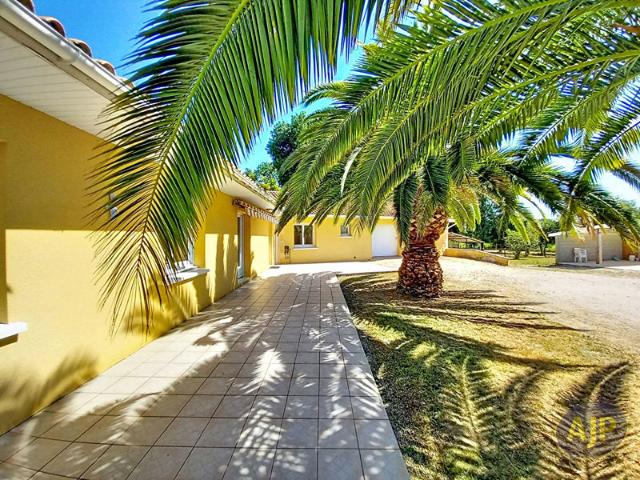 Maison familiale avec piscine sur Ordonnac Un cadre de vie privilégié !