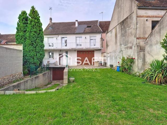 Maison familiale avec T2 48m2 et garage de 100m2