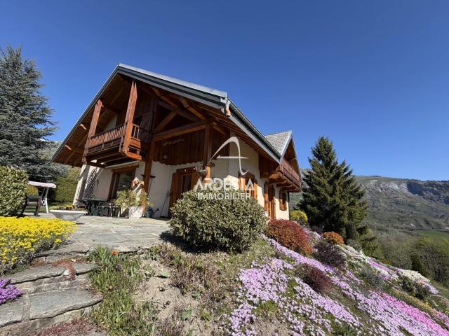Maison familiale avec terrain constructible cadre exceptio