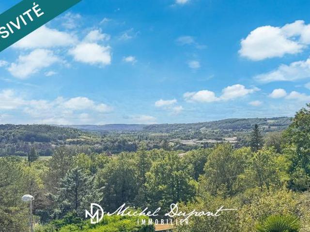 Maison familiale avec une exceptionelle vue panoramique sur la vallée de la Vézère