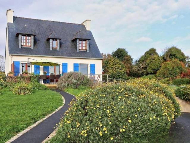 Maison familiale avec vue mer Au calme ROSCANVEL