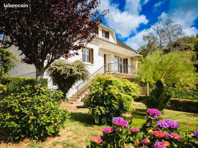 Maison familiale avec vue dégagée & terrains constructibles – Potentiel exceptionnel