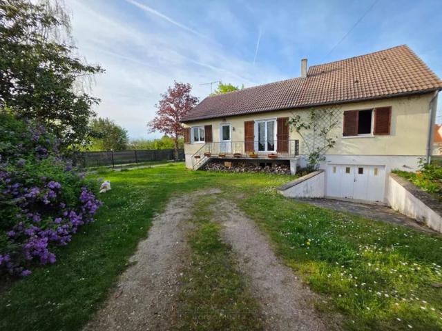 Maison familiale à Amilly avec jardin clos
