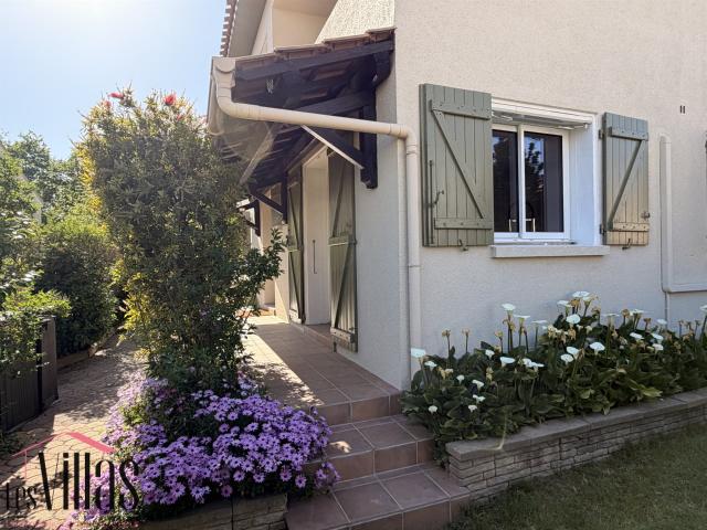 Maison familiale à Béziers: 3 chambres, bureau, espace de l. 161m² Villeneuve lès Béziers