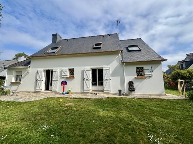 Maison familiale à Fouesnant, proche du bourg